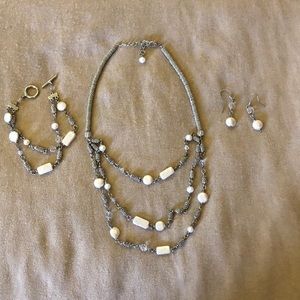 Necklace, bracelet and earring set
